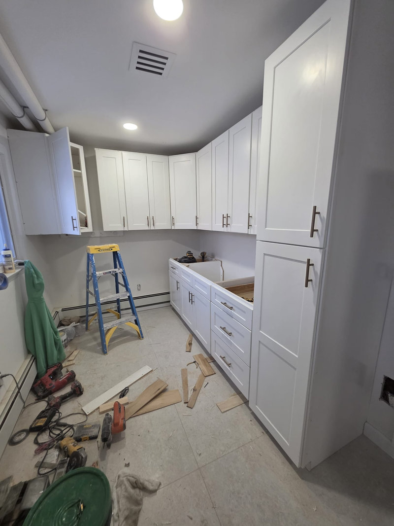 Kitchen Cabinet Installation